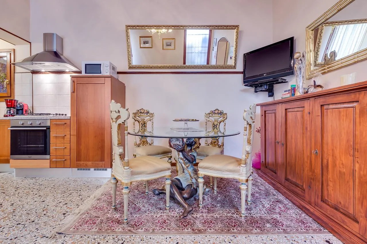 San Moisè Luxury Apartment Venise