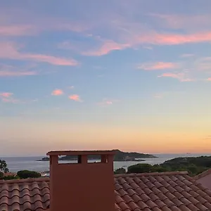 https://cap-sud-83-appart-vue-mer-200m-plages.fr-provencehotel.com