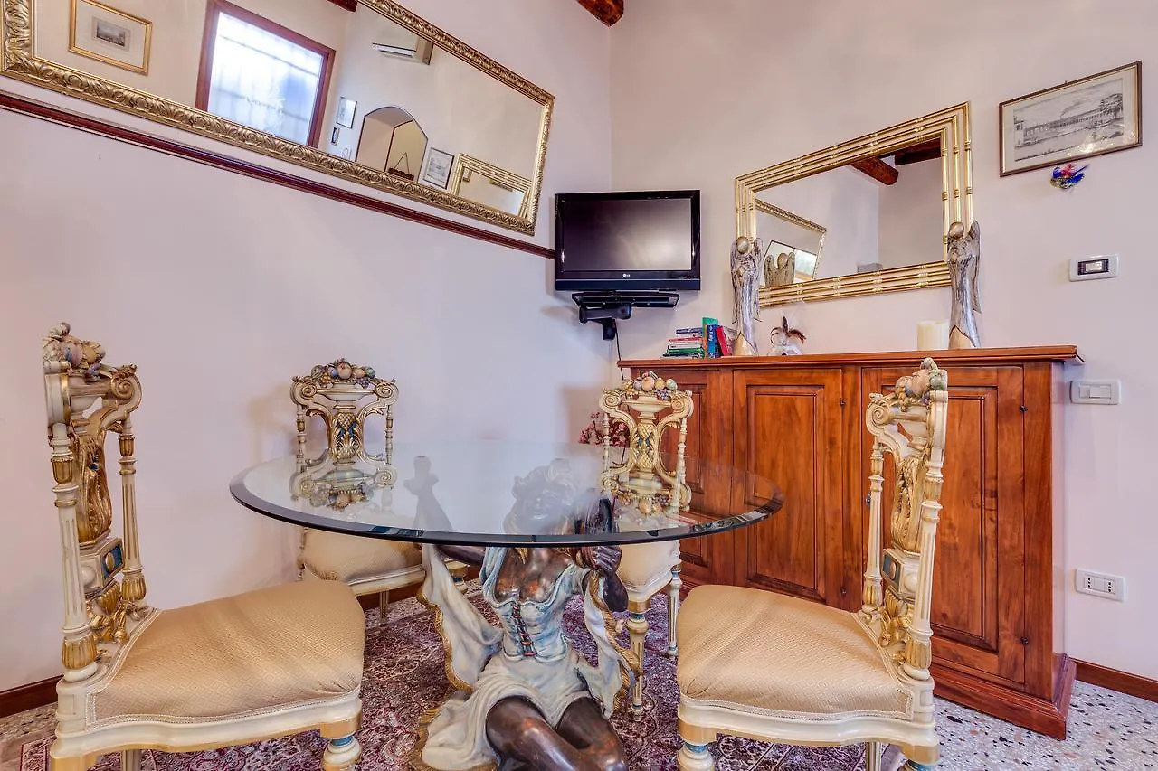 San Moise Luxury Apartment Wenecja